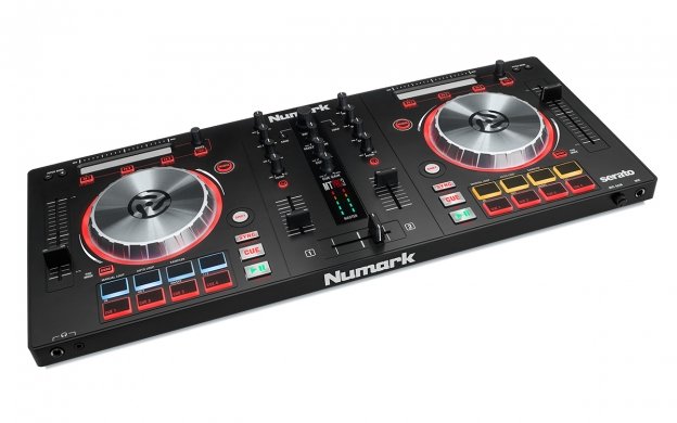 DJ  Numark MixTrack Pro III