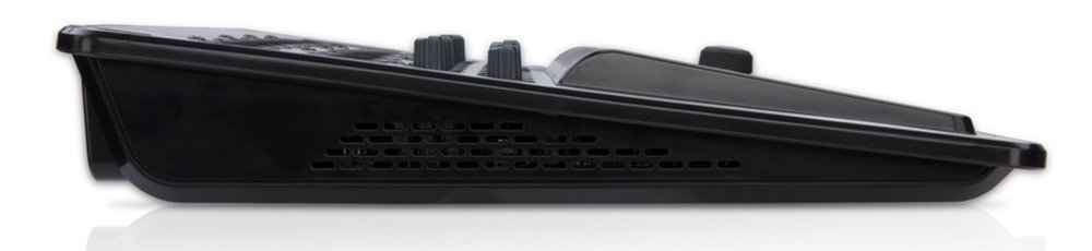 QSC TOUCHMIX-8 цифровой микшер фото-3